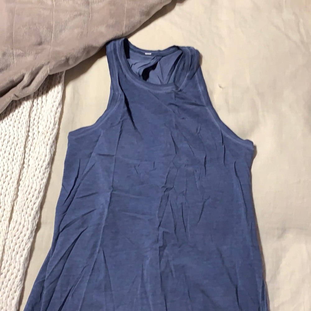 Lululemon tie-back tank!